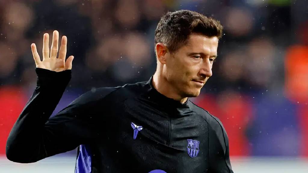 Lewa açıkladı: "Daha alt seviye bir lig olabilir"