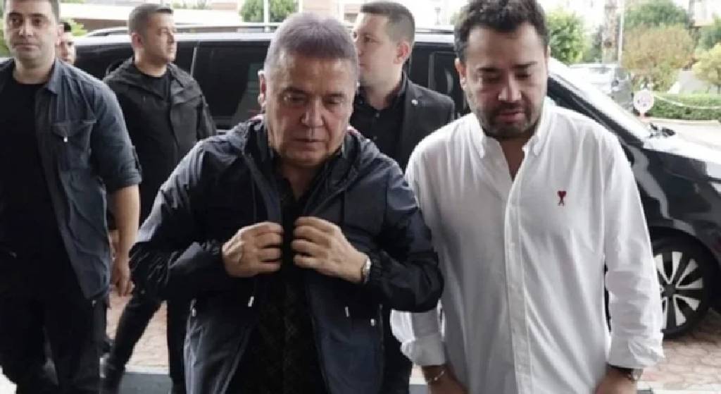 Antalya Büyükşehir Belediyesi'ne bir operasyon daha 