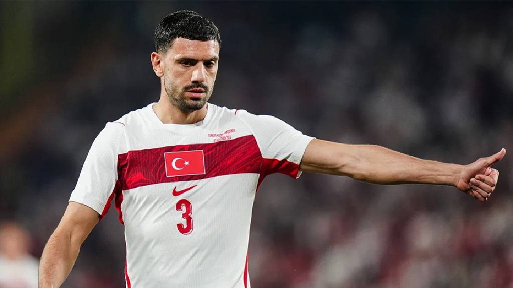 Merih Demiral ile anlaşıldı iddiası