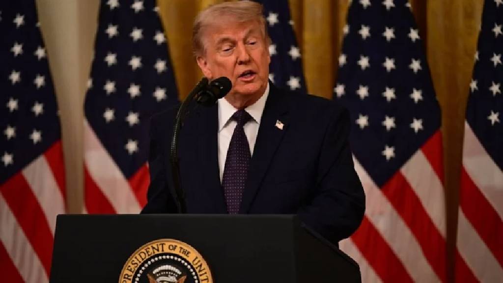 Trump'tan İran açıklaması: "Görüşmeler devam ediyor"