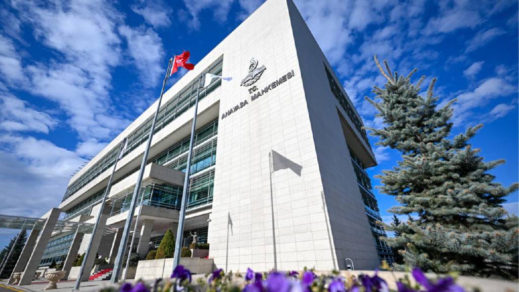 Süresiz nafaka düzenlemesi AYM gündeminde