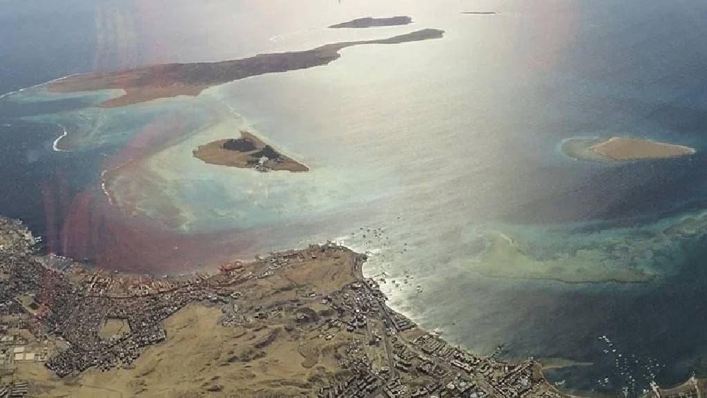 İran'dan Hürmüz Boğazı'nı tamamen kapatma kararı