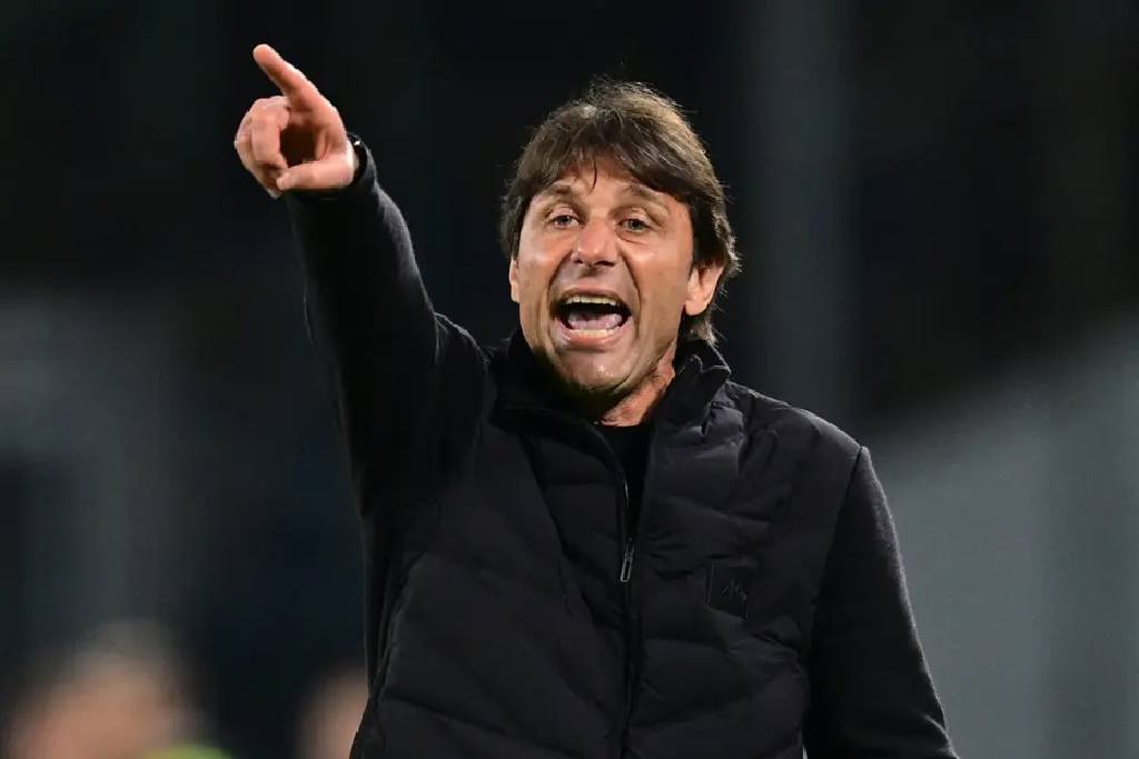 Fenerbahçe'de Conte ile bir görüşme daha
