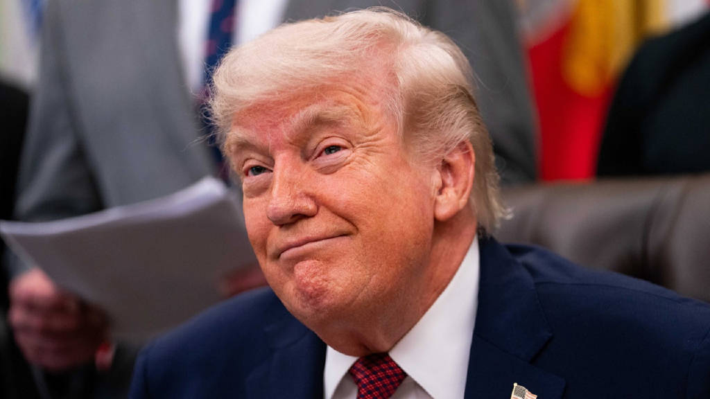 Trump yapay zeka kararnamesine imza attı