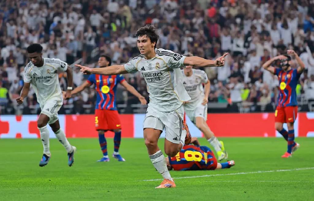 Fenerbahçe'de yeni rota Real Madrid'li isme yöneldi