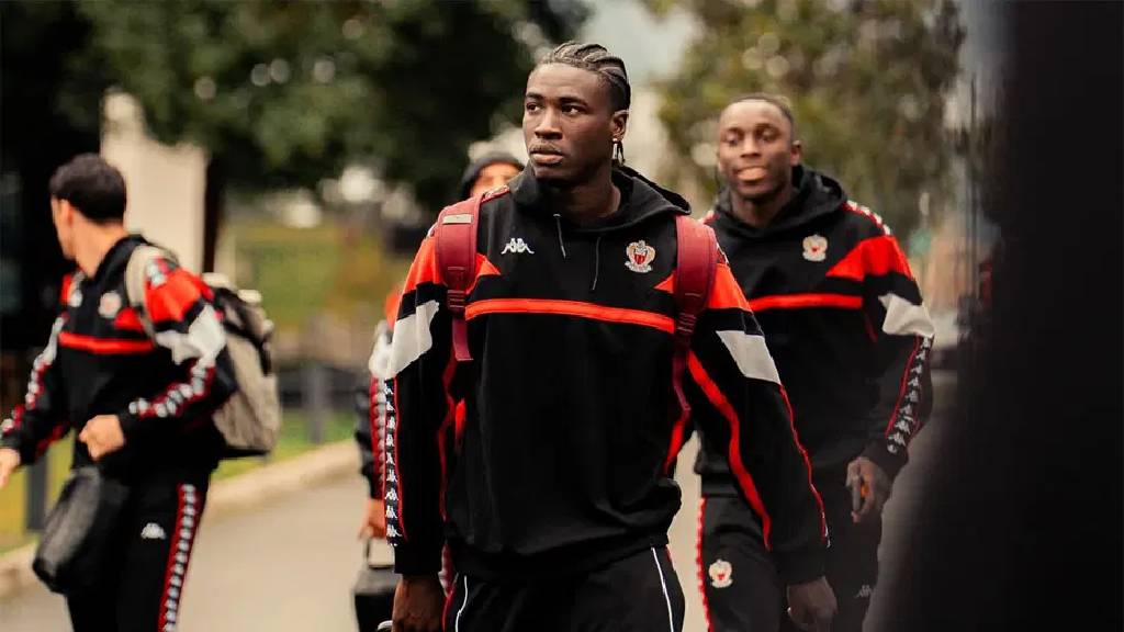 Fenerbahçe'de savunmaya U23 düşüncesi