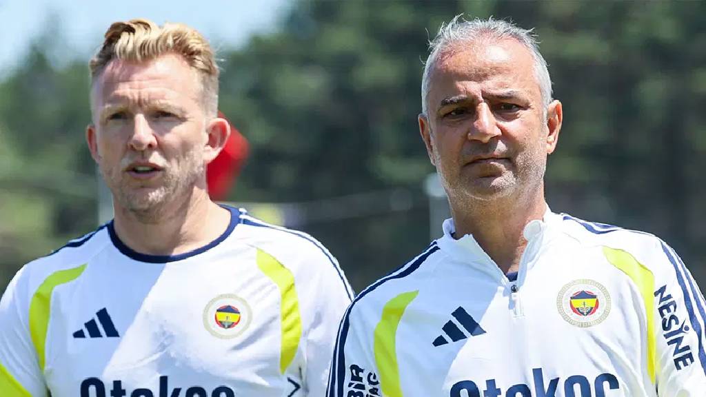 Hafta sonu takım Dirk Kuyt'a emanet