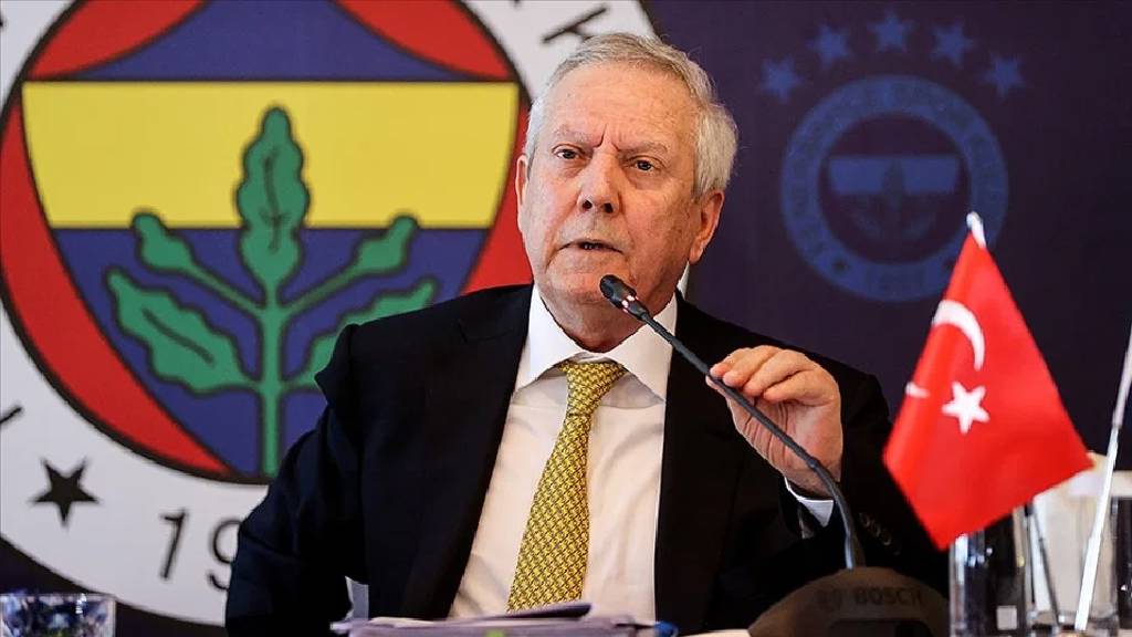 Fenerbahçe, stadını 64 bin kişiye çıkarıyor