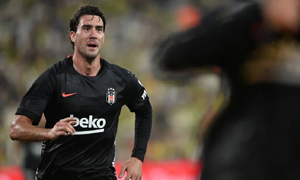 Beşiktaş'a yıldızından kötü haber